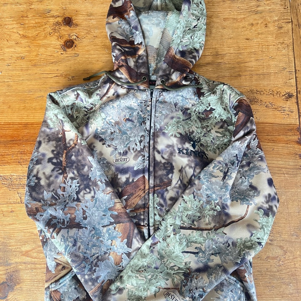 Women’s Kings Camo Desert Shadow Zip Hoodie Size M